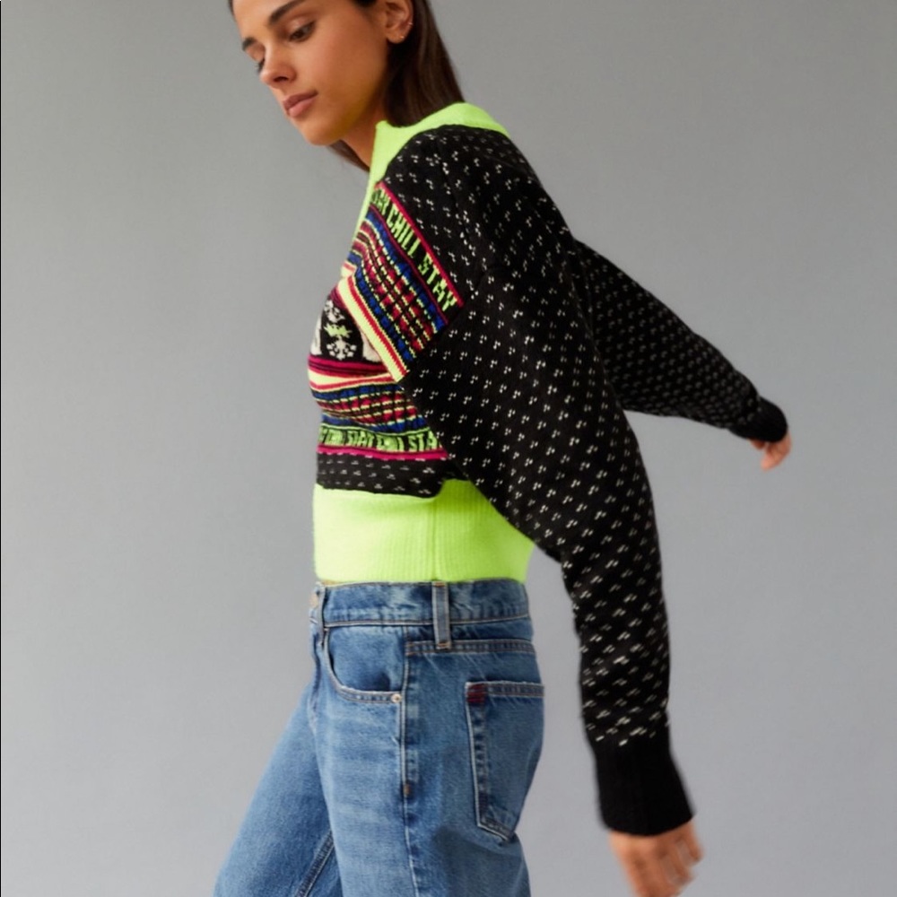 NWT UO Penguin 'Stay Chill' Half Zipper 90s Vintage Sweater- - Picture 4 of 4